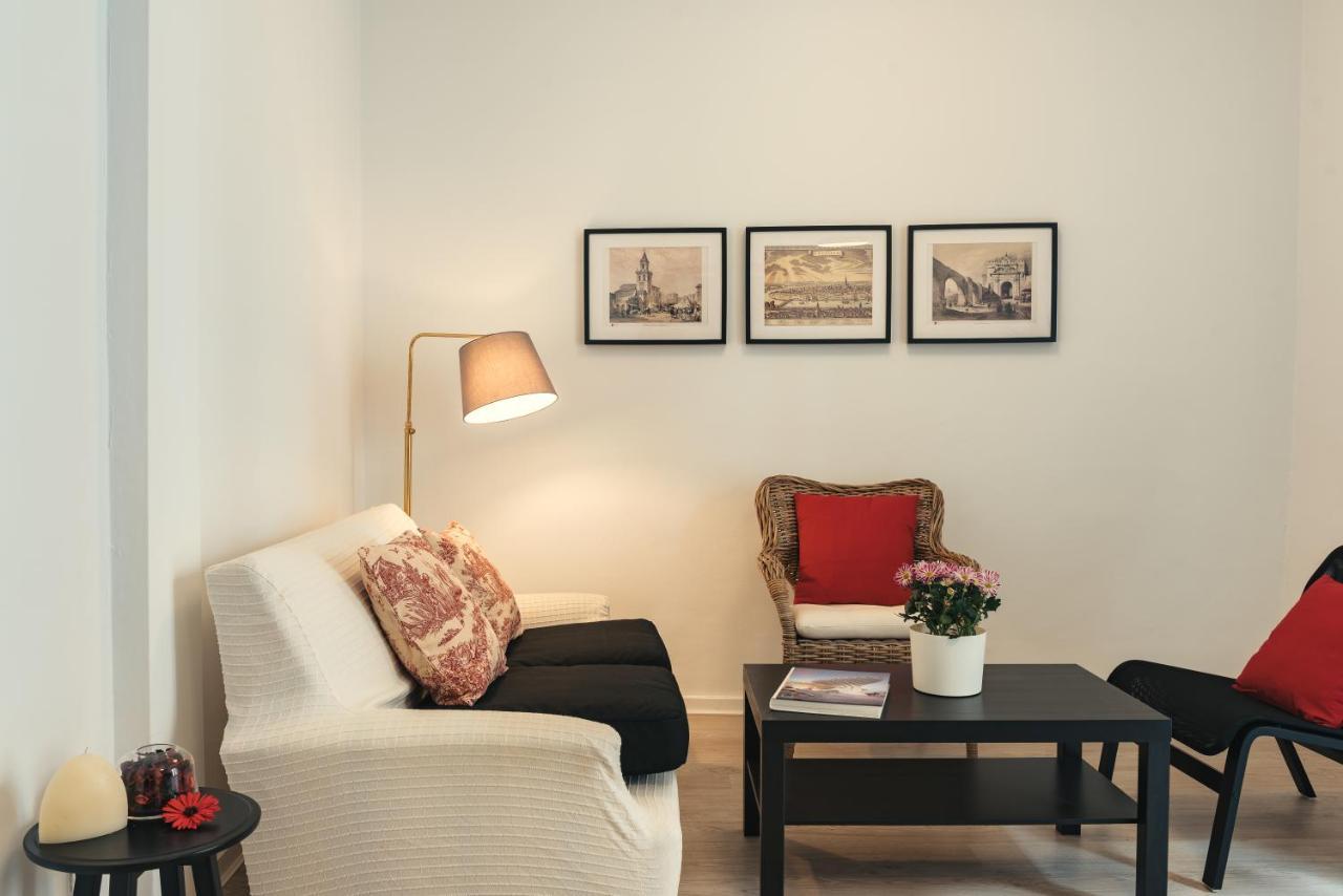 Apartamentos San Pedro Σεβίλλη Εξωτερικό φωτογραφία